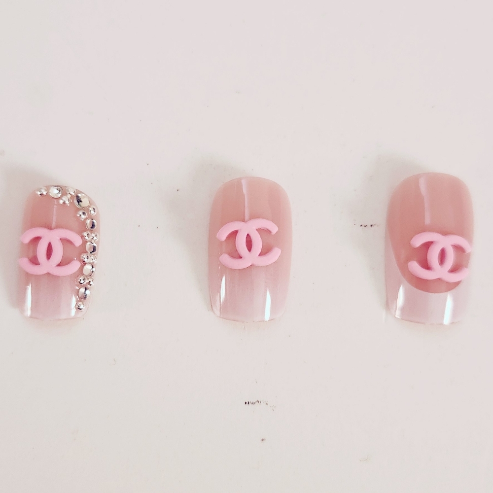 Luxury Nail Charms Pink
